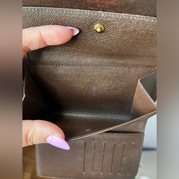 SOLD Louis Vuitton trifold wallet - Picture 7 of 9